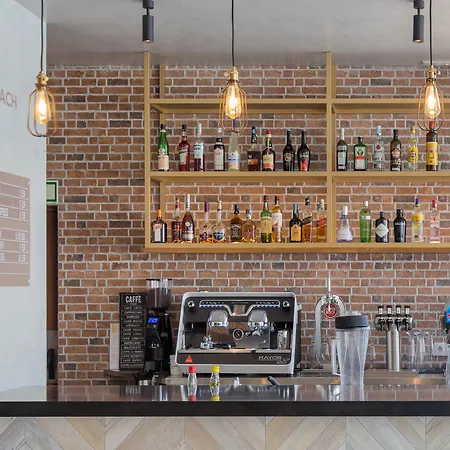 فندق Ap Victoria Sport And 4*