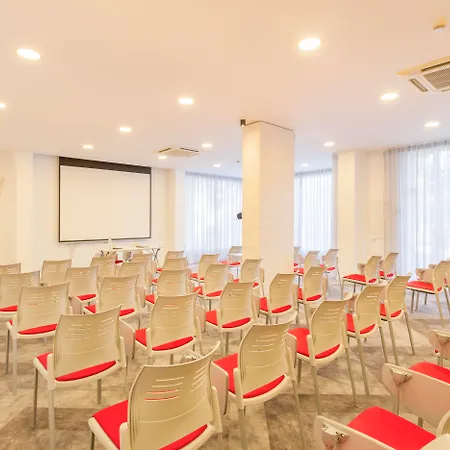 فندق Ap Victoria Sport And 4*